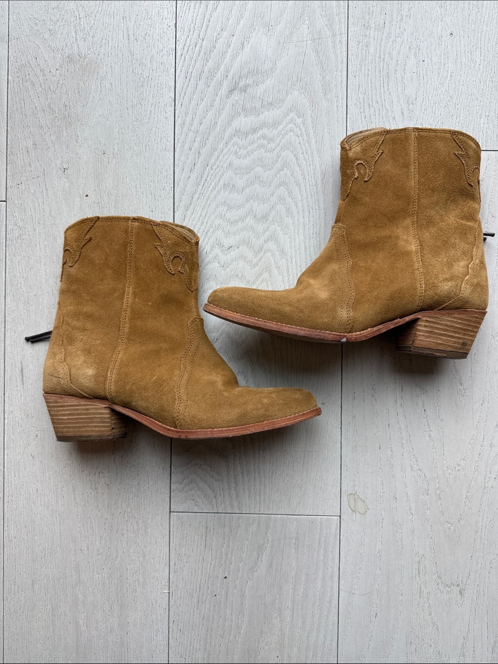 Free People Women's Suede Ankle Boots in Camel